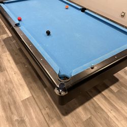 Pool Table 8fy