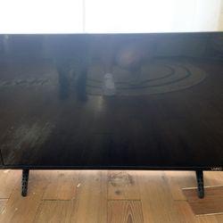 Vizio 32 inch smart TV