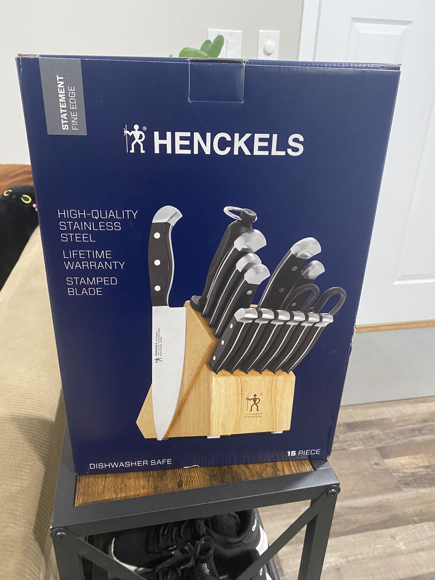 HENCKELS 15 Piece Knife Set