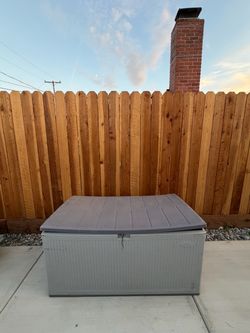 FREE DELIVERY SUNCAST STORAGE BOX $$75$$