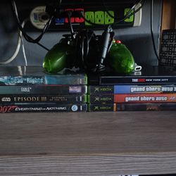 Xbox 1st Gen Games Lot & Controller 