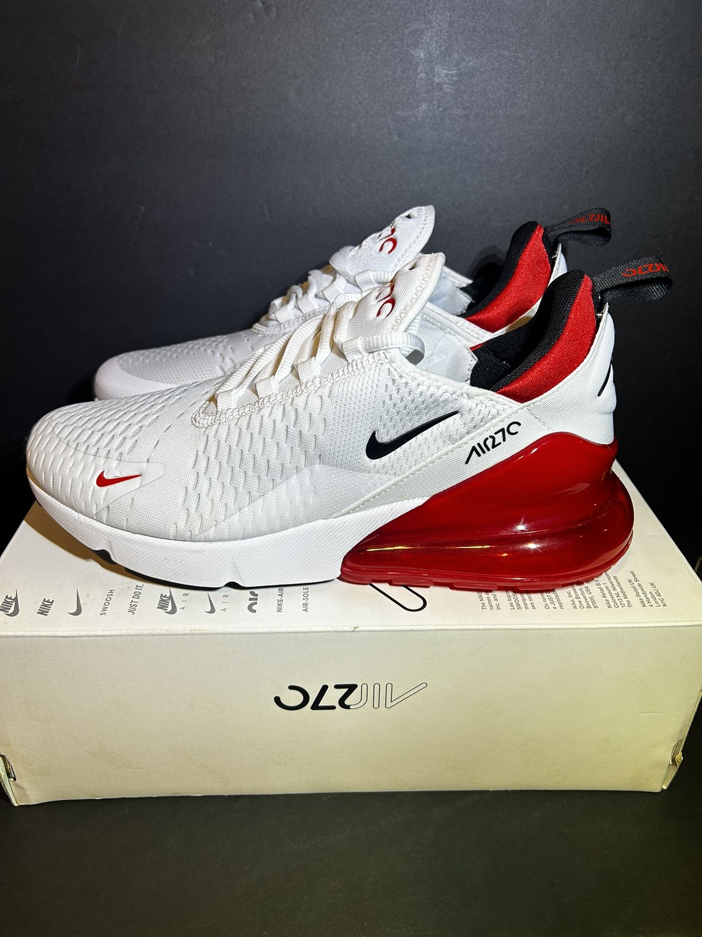 Nike Men's Air Max 270 Shoes Size 1/2 - Main Image