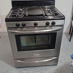 Frigidaire Gas Range 