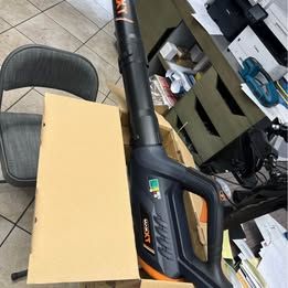 Battery powered blower 3 speed-BG4201