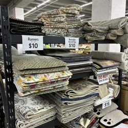 Assorted Runners and Accent Rugs🔥‼️🐈‍⬛