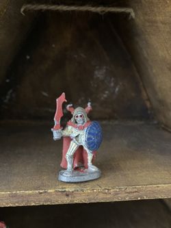 Dungeons and dragons pewter figurine