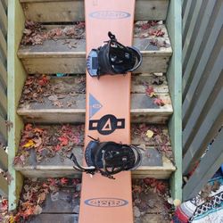 Vintage NITRO “Archie Bonker” 154 Snowboard + Bindings