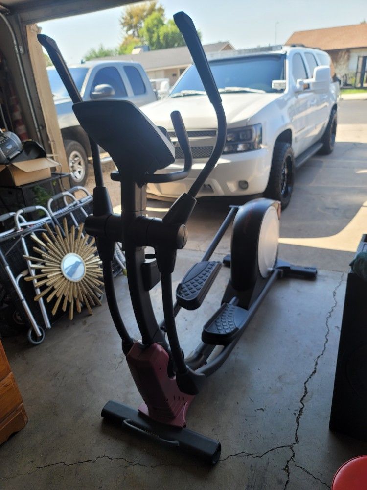ProForm Smart Strider ES Elliptical Exercise Machine