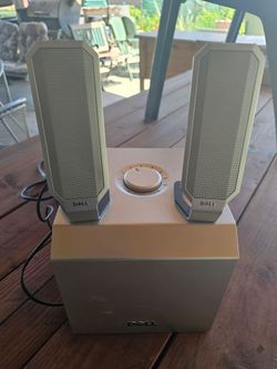 DeLL computer speakers