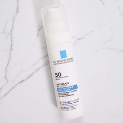 LA ROCHE-POSAY Anthelios UV Clear Sunscreen SPF 50 (1.7oz)