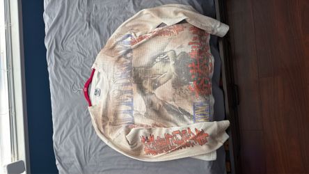 Vale USA men’s large off white Hong Kong thermal