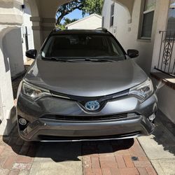 2016 Toyota RAV4-Hybrid
