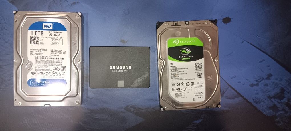 PC Storage Hard Drives And SSD