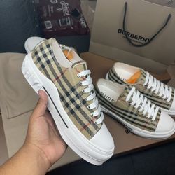 Burberry With Bag And Box