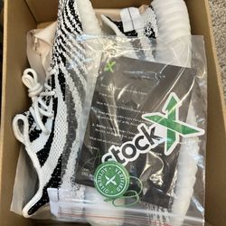 adidas Yeezy Boost 350 V2 Low Zebra