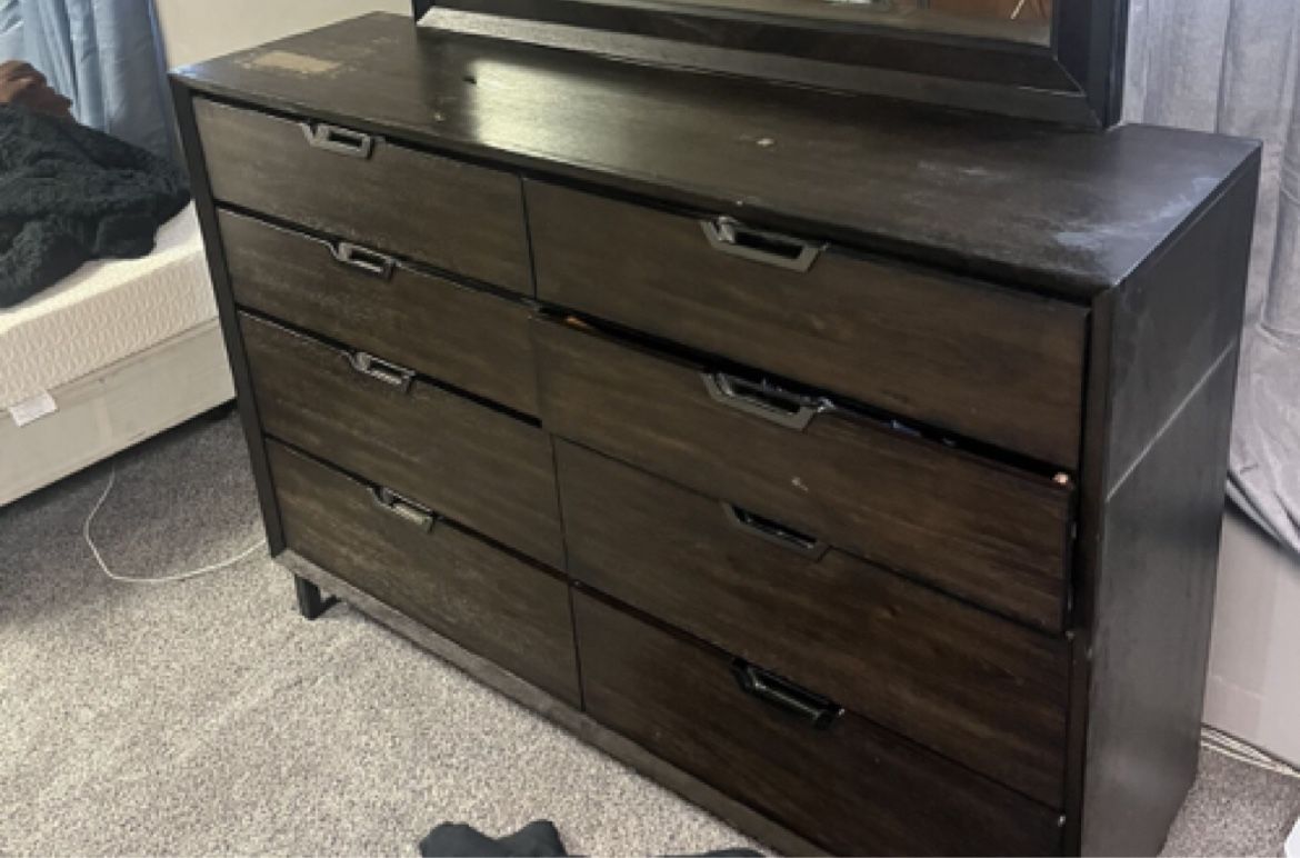 Dresser, No Mirror