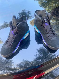 Jordan 6s size 9