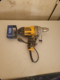 DEWALT 9 Amp 1/2 in. Spade Handle Drill Concrete Mud Mixer