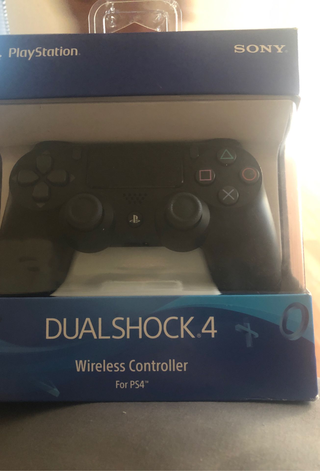 PS4 controller