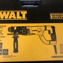 DeWalt 1-1/8” Sds Plus Rotary Hammer Kit