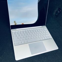 Microsoft Surface Laptop Go 2 - Like New
