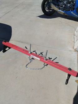 Engine hanger