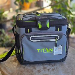 Titan Lunch cooler