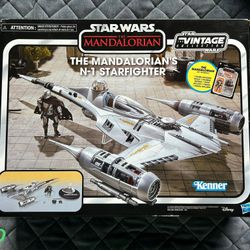 Open Box The Mandalorian's N-1 Starfighter Vintage Collection& Action Figures (3.75")
