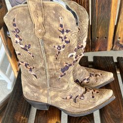 Laredo Woman’s  Cowboy Boots 