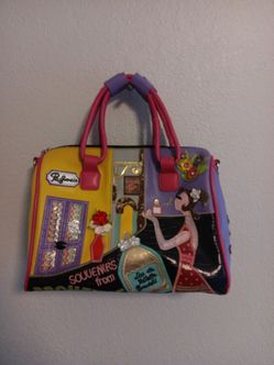 WOMANS FASHION PURSE