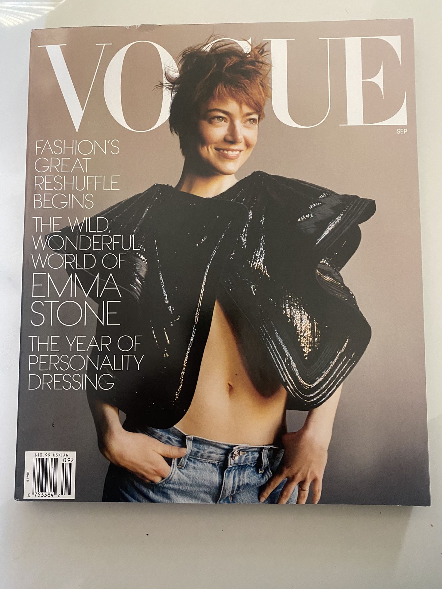 VOGUE -SEPTEMBER ISSUE- Super thick Brand NEW no damage, only $5