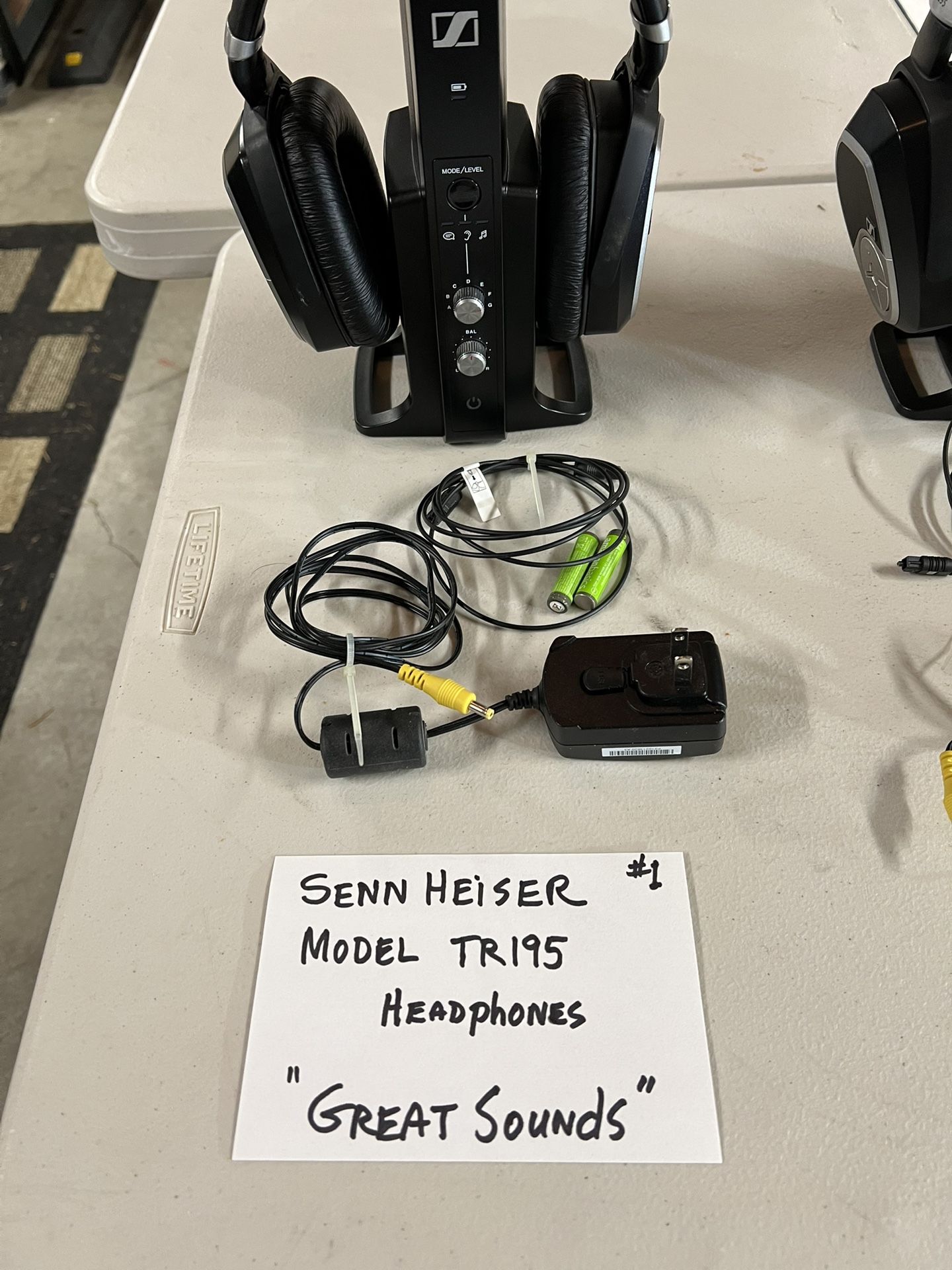 SennHeiser TR195 Headphones