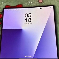 Looking To Trade My Galaxy Fold 7 . Like New . For I Phone 17 Pro Max 