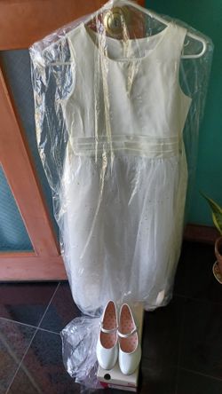 Dress and Shoes Size4 For First Comunión 
