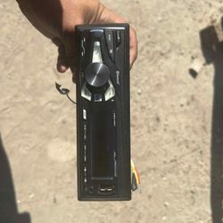 Dual Car Stereo Works Good USB And Bluetooth & Aux 