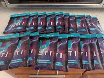 ULTI Energy Blue Raspberry Single-Serve Packets
Sweet & Tangy Blue Razz | Clean Energy On-the-Go
Dated 9/23 but powder is perfect, not clumped at all.