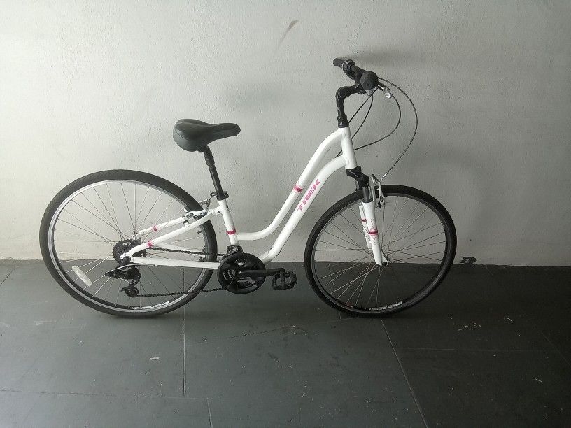 BICYCLE TREK 21 SPEED SIZE 29 BRAND NEW