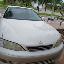 2000 Lexus GS 300