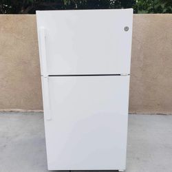 GE Refrigerator 21cu Ft 33x31x66👍👌3 MONTHS WARRANTY 