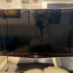 Samsung 46” LCD TV 1080p Circa 2009