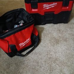 MILWAUKEE SHOP VAC AND DRILLS 