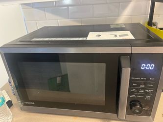 Toshiba 8-in-1 air fryer microwave combo