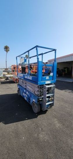Genie Scissor Lift 2632