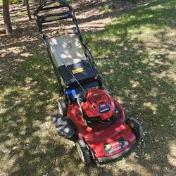 Toro recycler 22" electric start self-propelled lawn mower