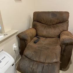 La-Z-Boy Recliner/lift Chair