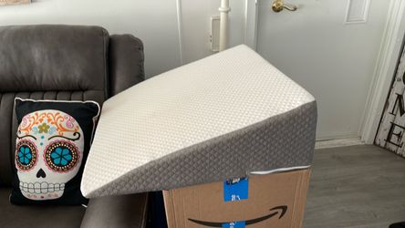 Foam Wedge Pillow