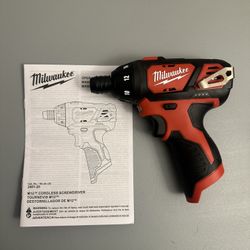 Milwaukee M12 Drill New 