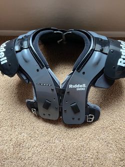 Riddell Smoke Football Shoulder pads  – Large