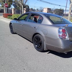 2005 Nissan Altima