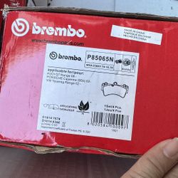 Brembo For Audi Porsche Volkswagen Disc Brake Pad Set